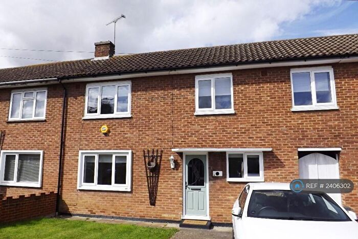 3 Bedroom Terraced House To Rent In Basildon Drive, Basildon, SS15