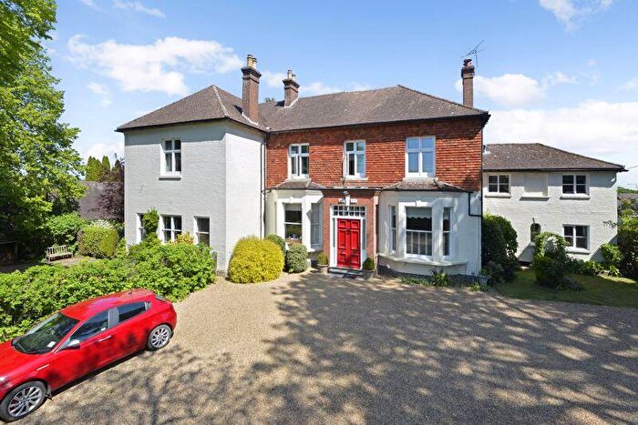 3 Bedroom Flat For Sale In Guildford Road, Loxwood, RH14