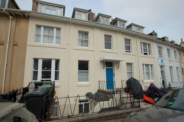 3 Bedroom Flat To Rent In Park Hill Road, Torquay, TQ1