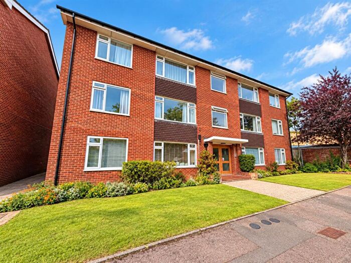 2 Bedroom Flat To Rent In Sterling Court, Cheltenham, GL51