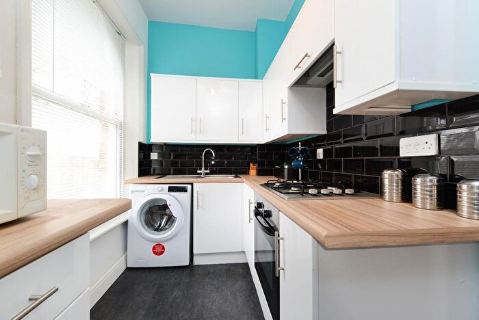 1 Bedroom Flat To Rent In Maberley Road, Crystal Palace, London, SE19