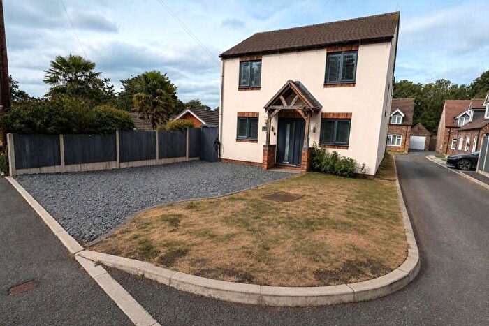 3 Bedroom Detached House To Rent In Enfield Road, Hunt End, Redditch, B97