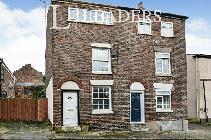 4 Bedroom End Of Terrace House To Rent In Charlotte Street West, Macclesfield, SK11