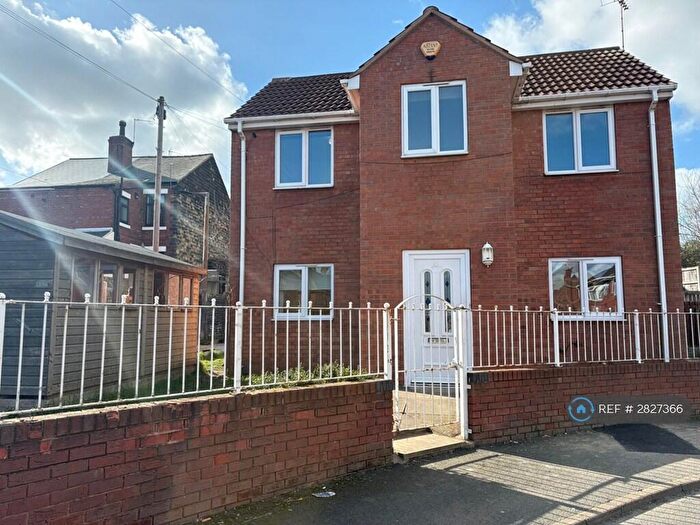 3 Bedroom Detached House To Rent In Auckland Road, Mexborough, S64