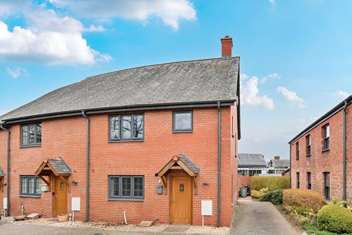3 Bedroom End Of Terrace House For Sale In Soby Mews, Bovey Tracey, TQ13