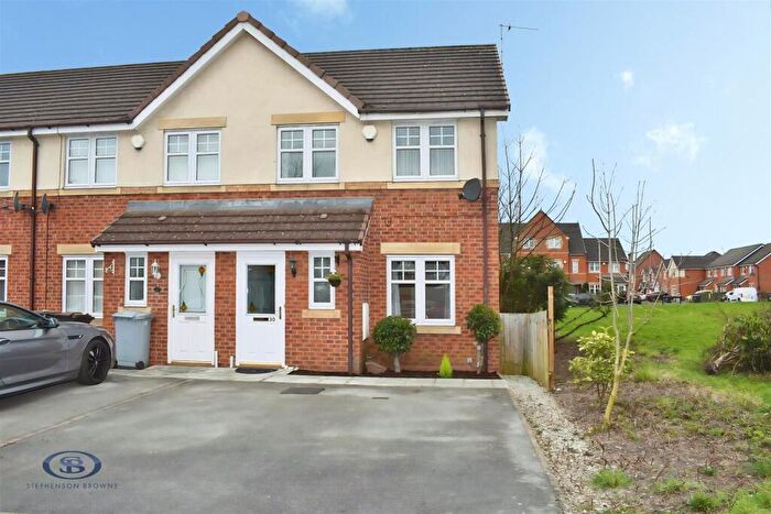 3 Bedroom End Of Terrace House To Rent In Skylark Close, Leighton, Crewe, CW1