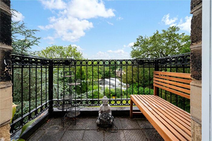 4 Bedroom Apartment For Sale In Bridge House, Bridge Court, Harrogate Road, Harewood, Leeds, LS17