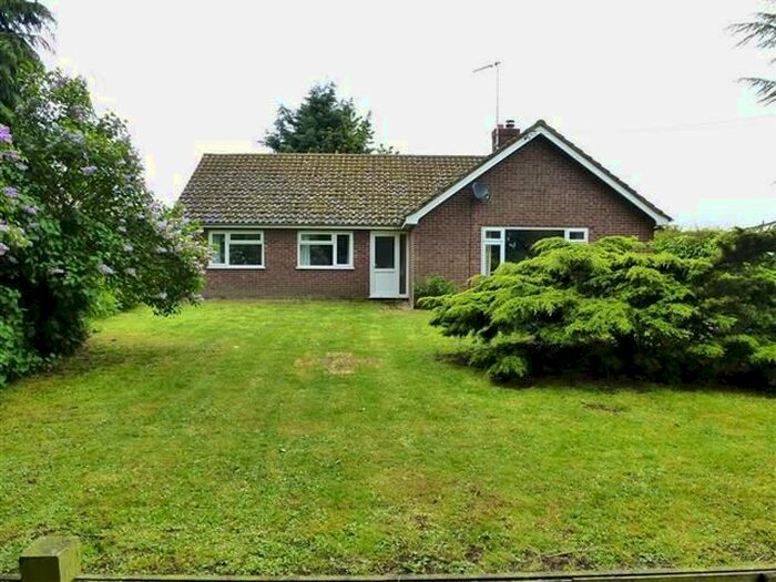 4 Bedroom Bungalow To Rent In Estuary Road, King's Lynn, PE30