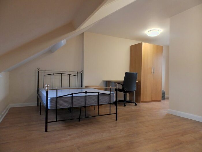 6 Bedroom Terraced House To Rent In Russell Street, Swansea, SA1