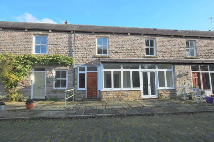 3 Bedroom Mews To Rent In Botany Mews, Macclesfield Road, Whaley Bridge, SK23