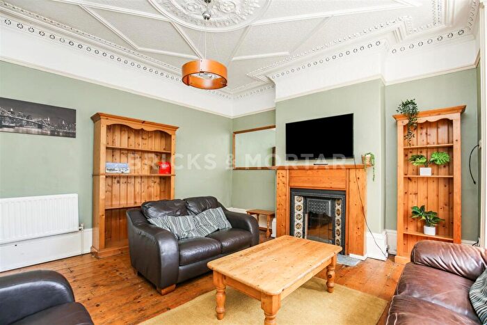 7 Bedroom Semi-Detached House To Rent In (£pppw) Heaton Grove, Heaton, Newcastle Upon Tyne, NE6