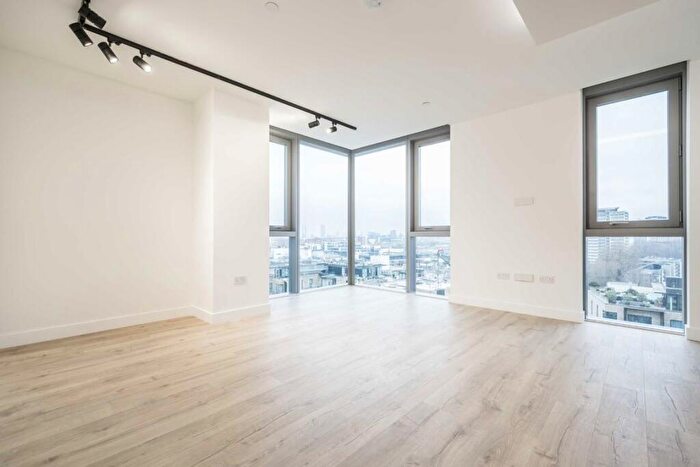 2 Bedroom Flat To Rent In Bollinder Place, Clerkenwell, EC1V