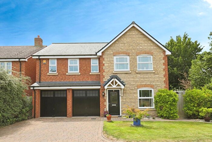 5 Bedroom Detached House For Sale In Grange Farm Drive, Honeybourne, Evesham, Worcestershire, WR11