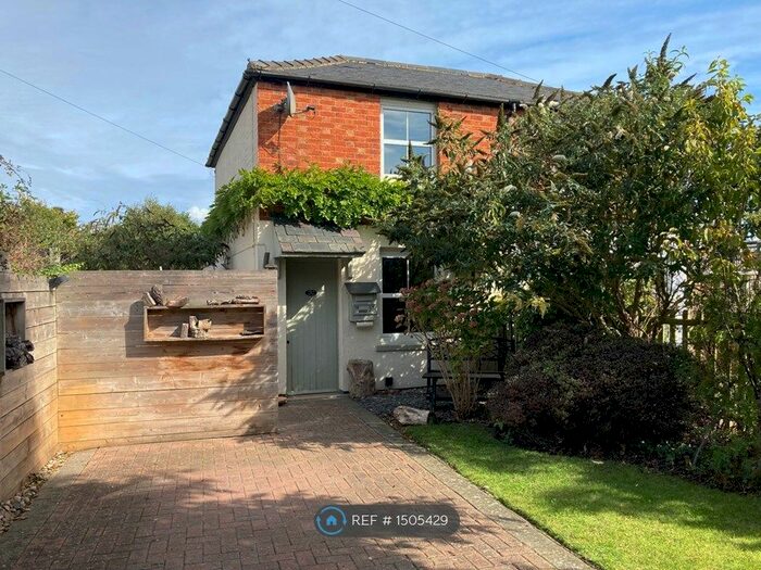 2 Bedroom Semi-Detached House To Rent In Russell Street, Stony Stratford, Milton Keynes, MK11