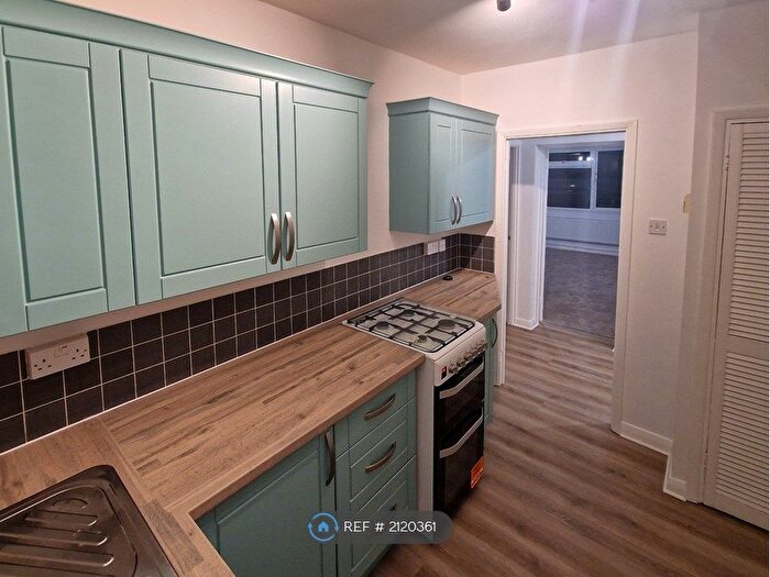 2 Bedroom Flat To Rent In Belmont Road, Erith, DA8