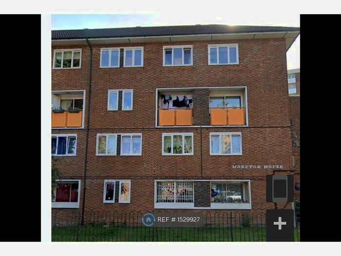 3 Bedroom Flat To Rent In Moreton House, London, SE16