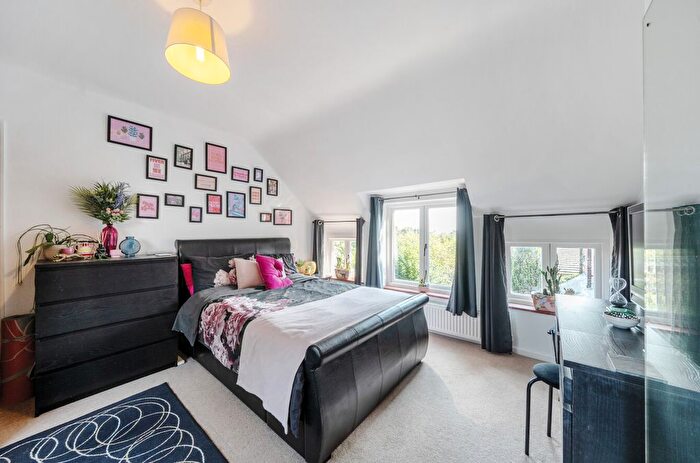 5 Bedroom Detached House For Sale In Cargate Terrace, Aldershot, Hampshire, GU11