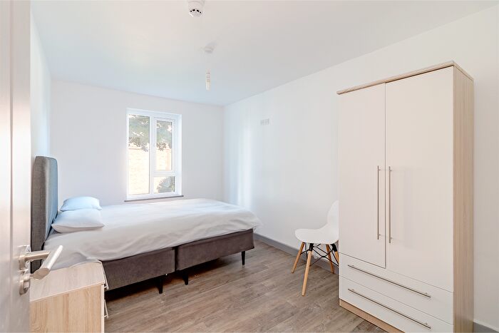 1 Bedroom Apartment To Rent In St Marks Court, CH43