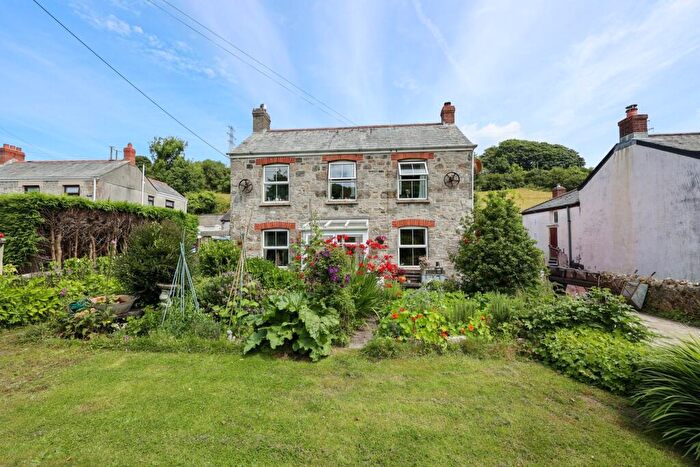 4 Bedroom Detached House For Sale In Ruddlemoor, St Austell, PL26