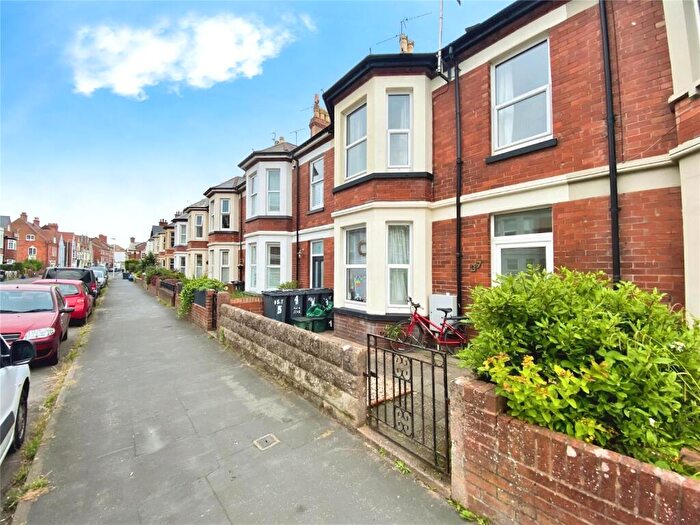 Flat To Rent In Victoria Road, Exmouth, Devon, EX8