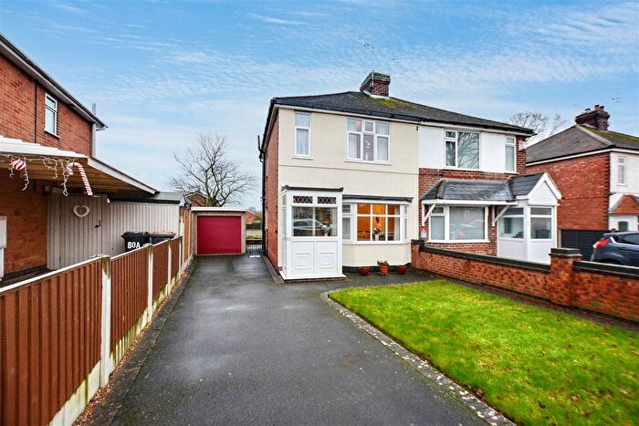 2 Bedroom Semi-detached House For Sale In Pasture Road, Stapleford, Nottingham, NG9
