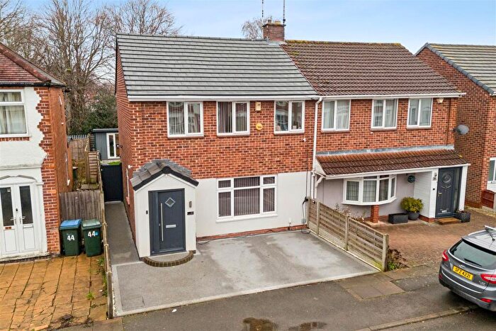 3 Bedroom Semi Detached House For Sale In Dartmouth Road, Wyken, Coventry, CV2