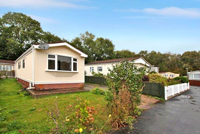 2 Bedroom Park Home To Rent In Ashley Wood Park, Tarrant Keyneston, DT11