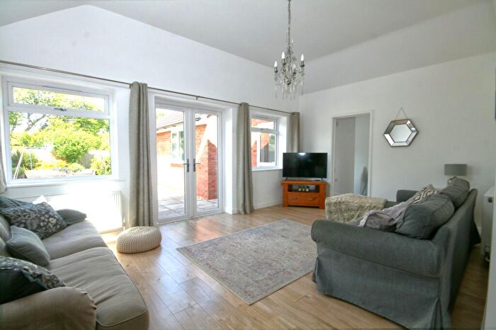 4 Bedroom Detached Bungalow For Sale In Ambrose Rise, Wheatley, OX33