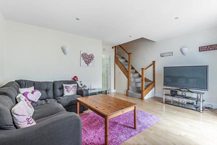 4 Bedroom Terraced House To Rent In Five Oaks Mews Bromley, BR1
