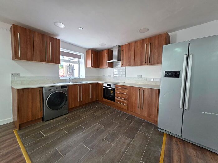 2 Bedroom Semi Detached House To Rent In Oxford Street, Roath, Cardiff, CF24