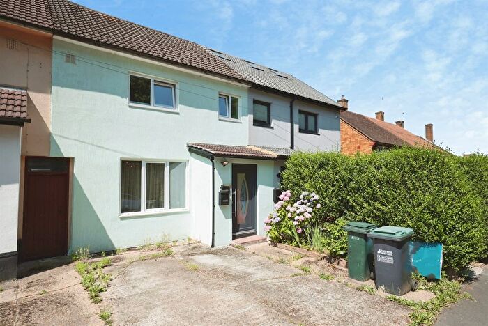 3 Bedroom Terraced House For Sale In Chilwell Gardens, Watford, WD19