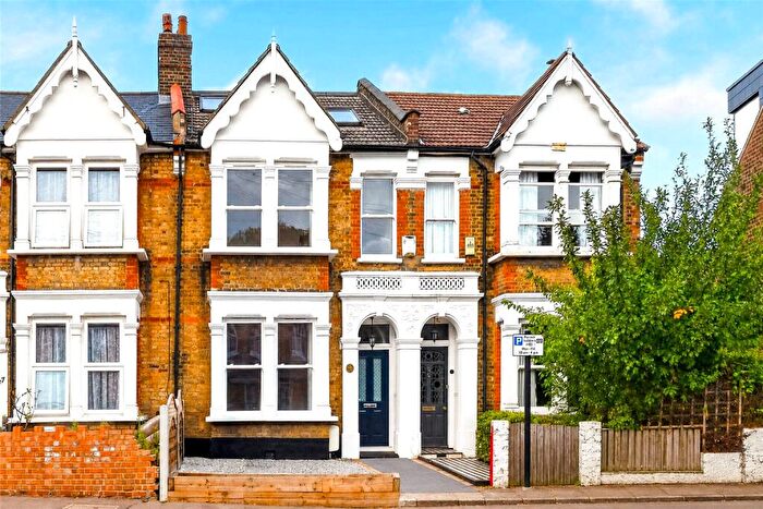 4 Bedroom Terraced House For Sale In Grove Road, Walthamstow, London, E17