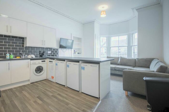 7 Bedroom Flat To Rent In East Preston Street Edinburgh United Kingdom, EH8