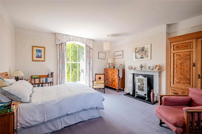 5 Bedroom Detached House For Sale In High Street, Botley, Hampshire, SO30