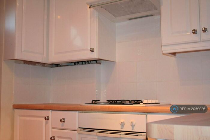 Studio To Rent In Axbridge Road, Reading, RG2