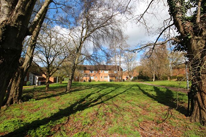 1 Bedroom Maisonette To Rent In Rosedale, Houghton Regis, Dunstable, Bedfordshire, LU5