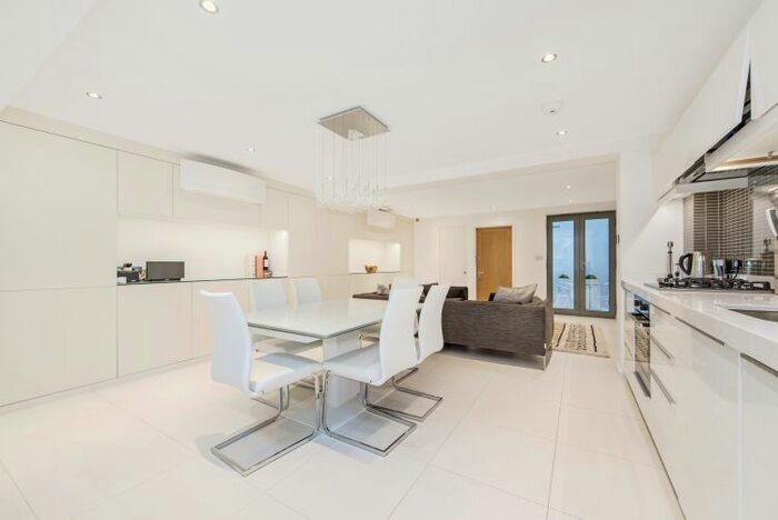 2 Bedroom Flat To Rent In Gray's Inn Road, London, WC1X