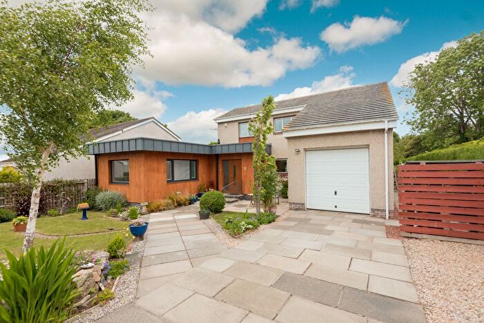 4 Bedroom Detached House For Sale In Orchard Court, Longniddry, East Lothian, EH32