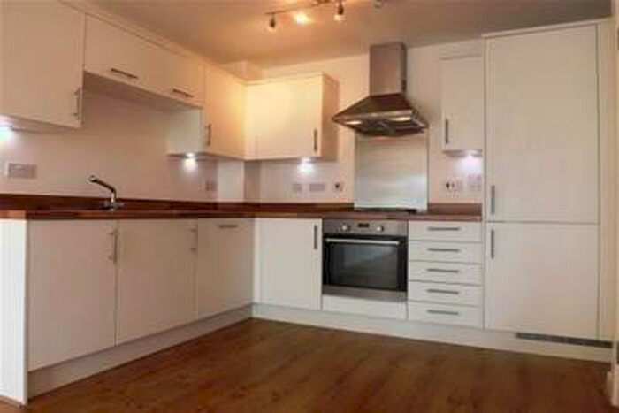 2 Bedroom Flat To Rent In Addlestone, KT15