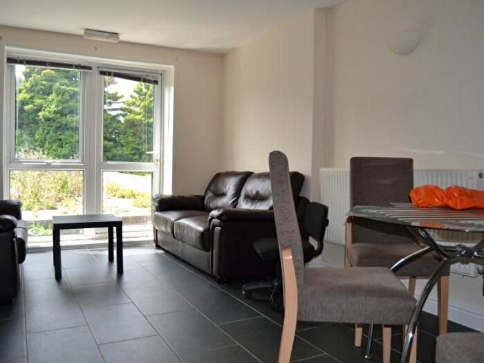 7 Bedroom Terraced House To Rent In Coburn Street, Cathays, Cardiff, CF24