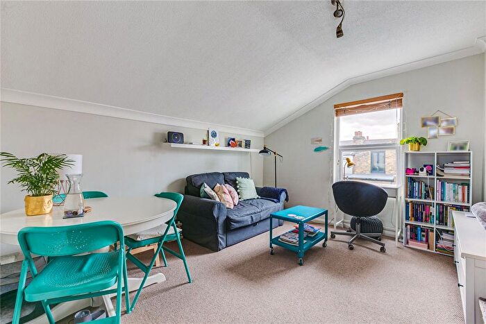 1 Bedroom Flat To Rent In Garratt Terrace, London, SW17
