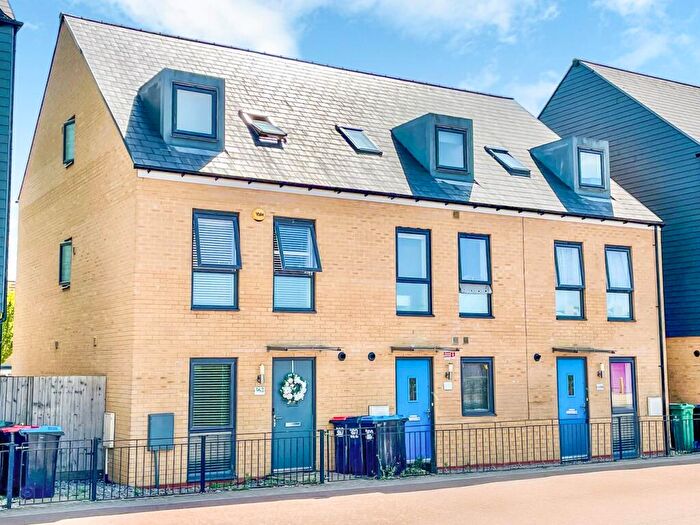 4 Bedroom End Of Terrace House For Sale In Fen Street, Brooklands, Milton Keynes, MK10