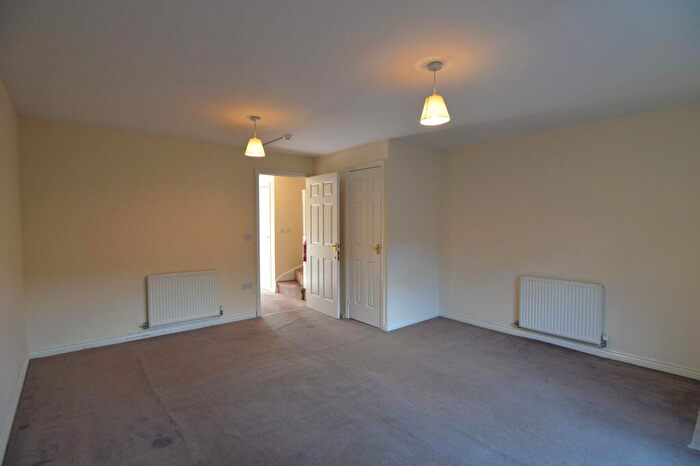 4 Bedroom Terraced House To Rent In Pinewood Drive, Cheltenham, GL51