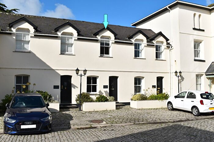 1 Bedroom Terraced House To Rent In Cliff Road, Falmouth, TR11