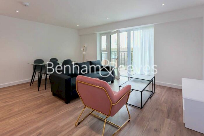 1 Bedroom Flat To Rent In Beaufort Square, Colindale, NW9