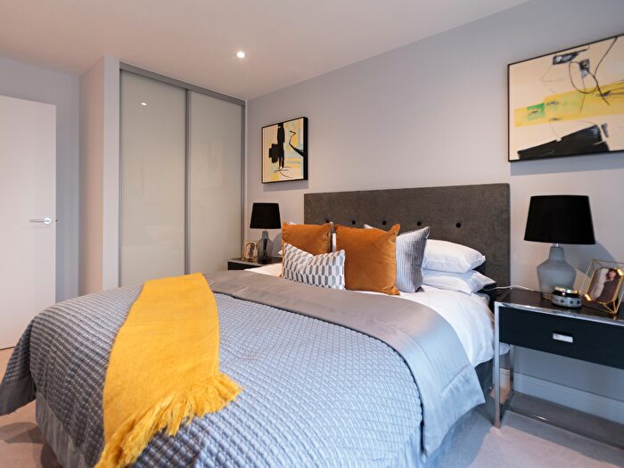 1 Bedroom Flat For Sale In Mullins Place, London, SW4