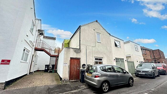 1 Bedroom Flat To Rent In Hill Street, Totterdown, BS3