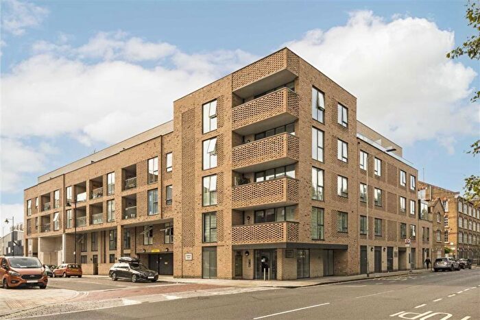 2 Bedroom Flat To Rent In Old Jamaica Road, Bermondsey, SE16