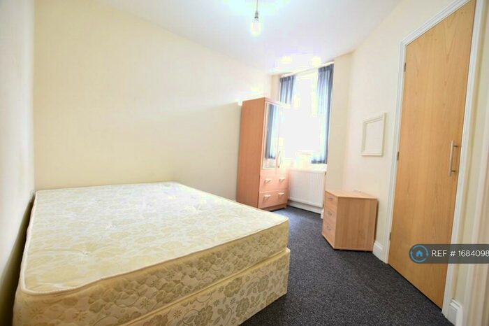 1 Bedroom Flat To Rent In T L House, Luton, LU1