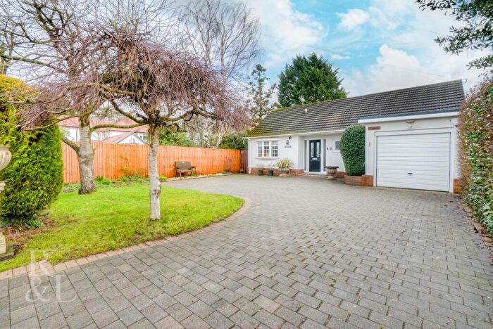 2 Bedroom Detached Bungalow For Sale In Private Road, Keyworth, Nottingham, NG12